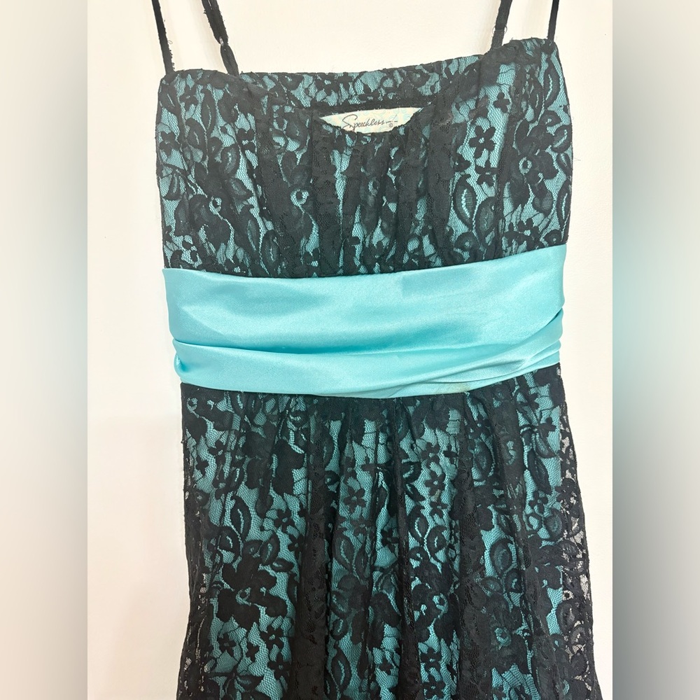 Speechless Black and Teal Lace Dress - Picture 4 of 11